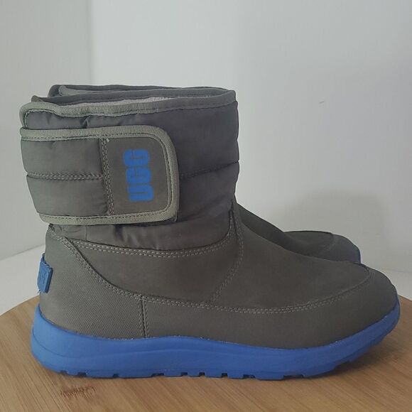 UGG Big Kids Toty Winter Weather Boot Grey Blue Size 4 - Picture 1 of 13